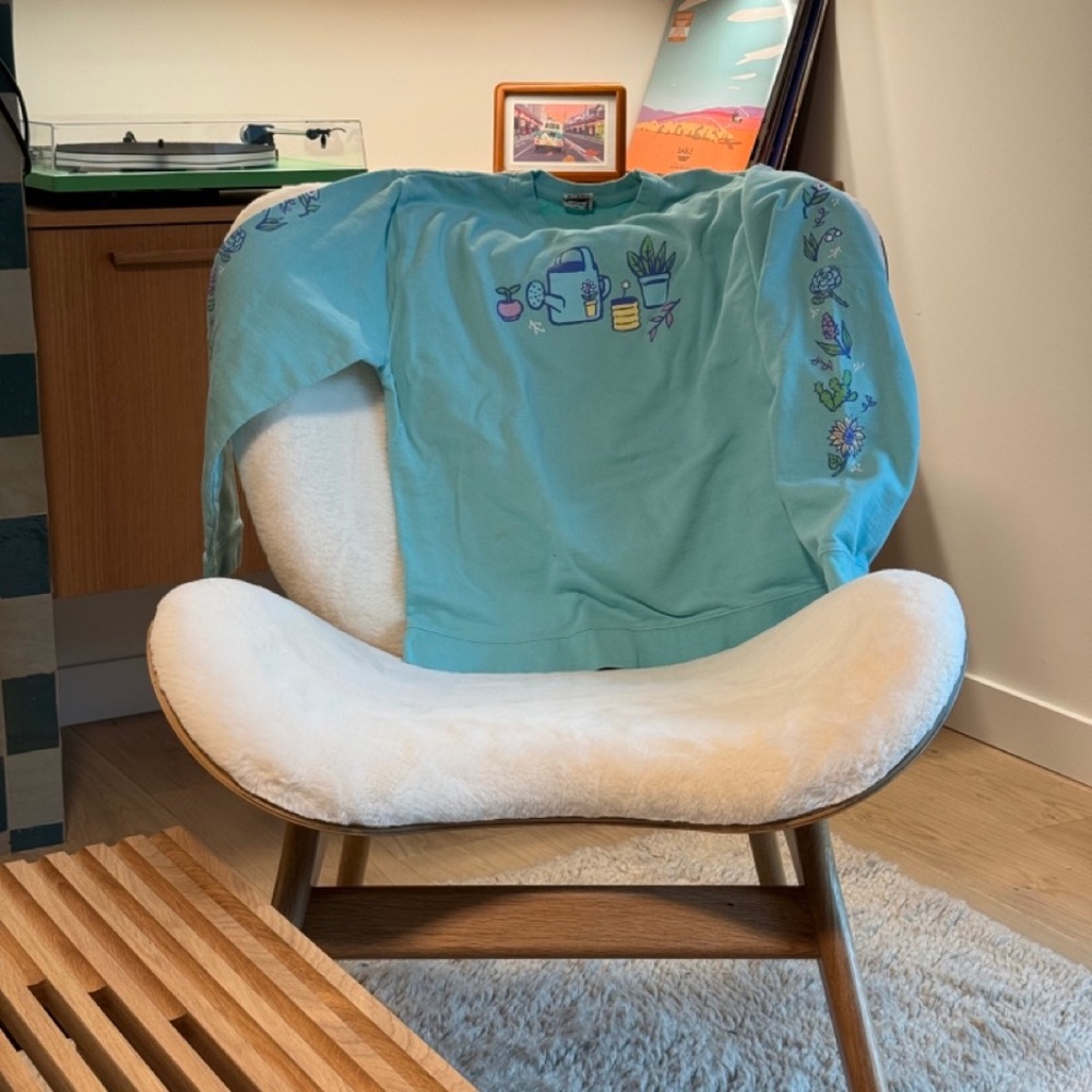 OMOCAT Light Blue Medium Sweatshirt - Omori "a home for flowers"